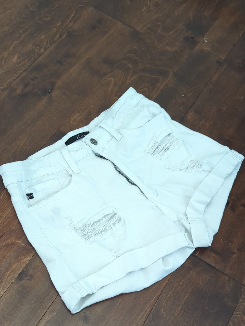 Women’s Kancan Size 9 White Distressed Denim Shorts